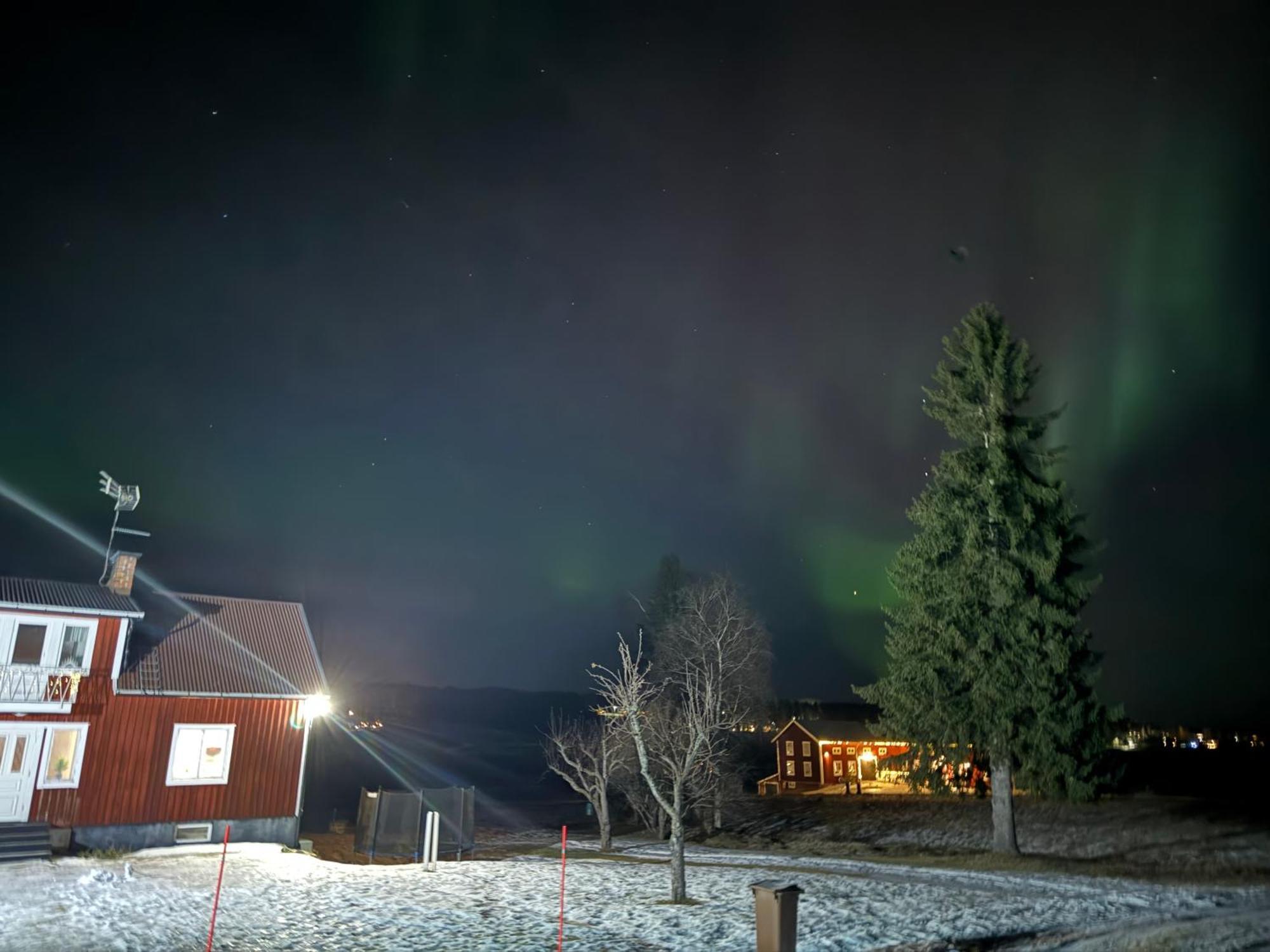 Ett Hus Med 3 Sovrum Med Supersnabba Internet Fiberanslutningen 1000Mb-100Mb I Hoeg, 7 Minuter Fran Hudiksvall Exterior foto